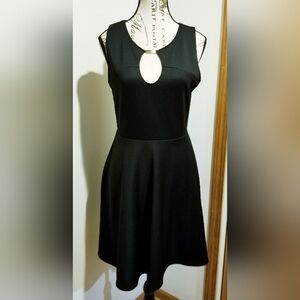 Nicki Minaj Black Mini Poly Keyhole Sleeveless Jennifer Dress Sz Large Cocktail